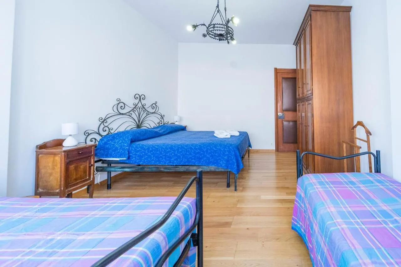 165 - Casa Garibaldi Centro Chiavari, 400Metri Dal Mare 0*, Chiavari